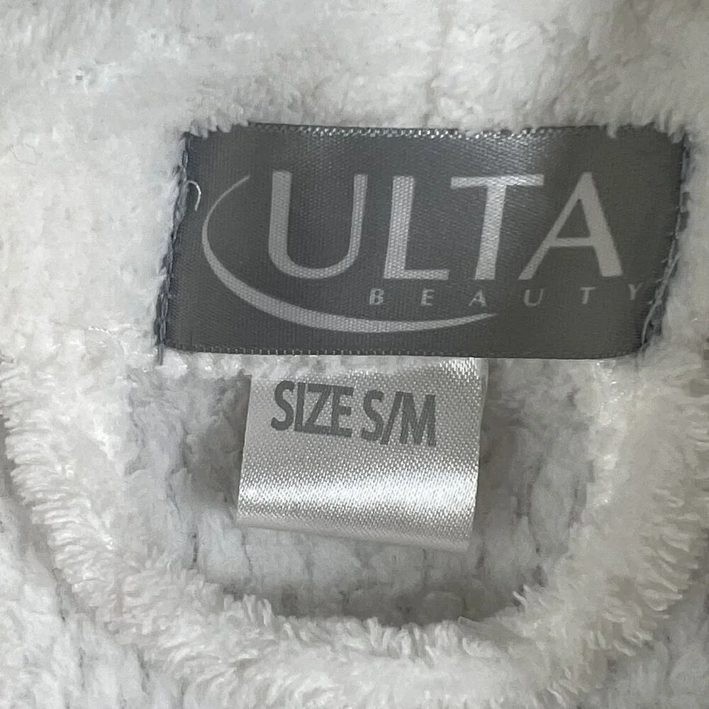 Ulta Beauty NWT Womens S/M White Textured Plush Spa Robe Belted Pockets